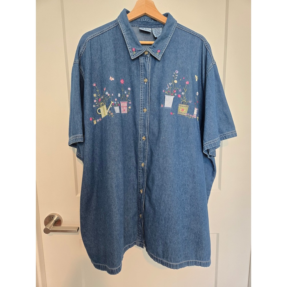 Bobbie Brooks Woman Denim Shirt Embroidered Floral Short Sleeve Blue 26W 28W